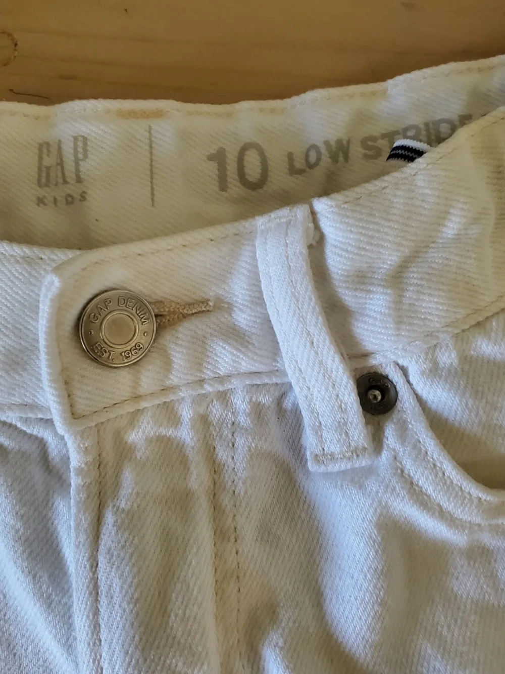Gap White Low Stride Shorts Girls Size 10